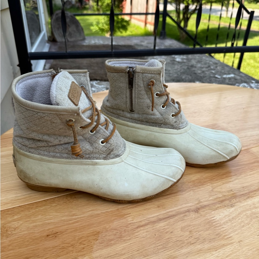 Sperry’s Thinsulate lined duck boots